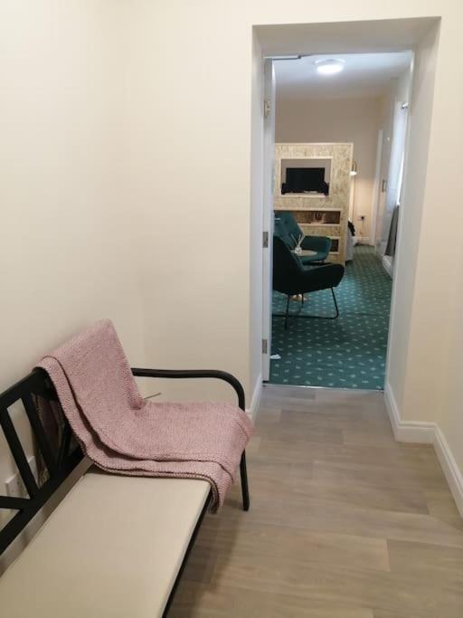 קורק Cosy City Apartment מראה חיצוני תמונה